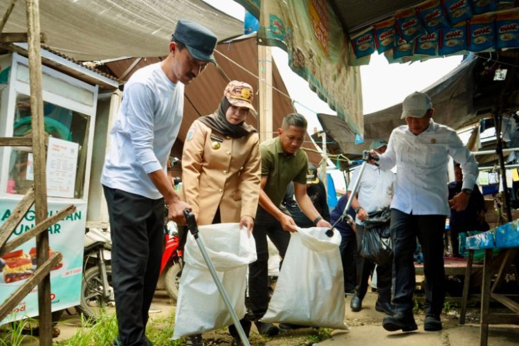 https://livesuarabanjar.banjarkab.go.id/file_foto/1778212196.jpg